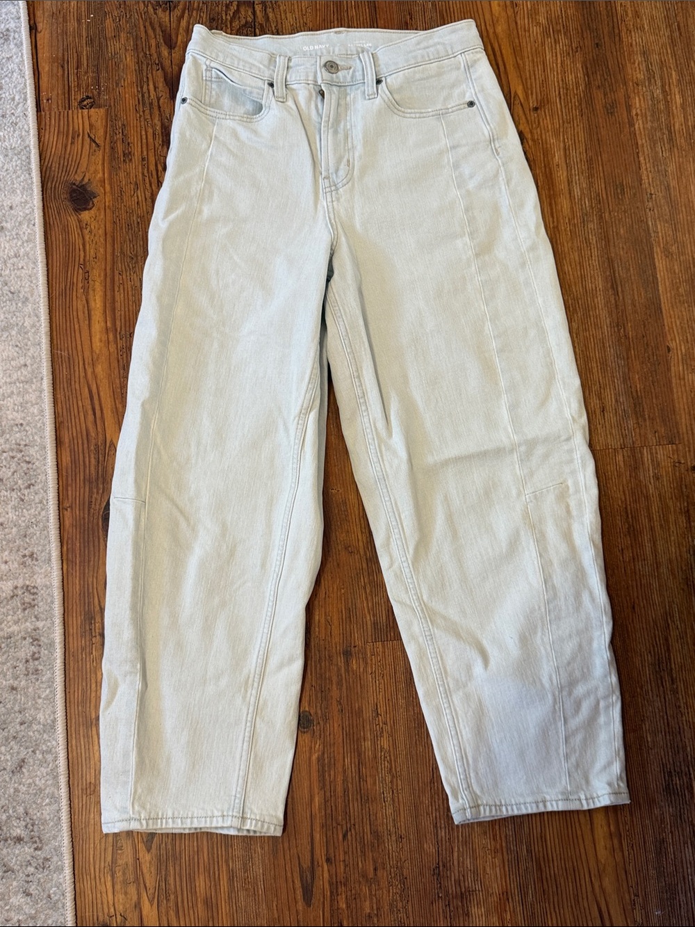 Old Navy Women’s Barrel Leg Jeans